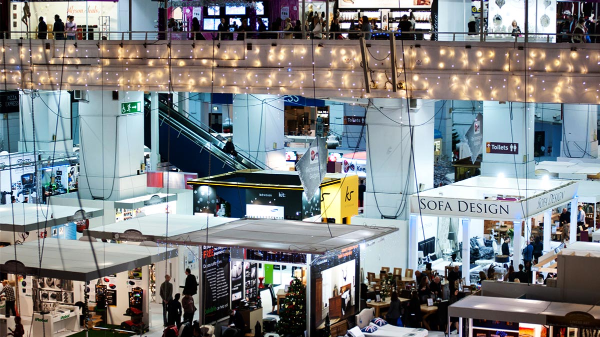 Event marketing creates immersive experiences that build stronger connections. 